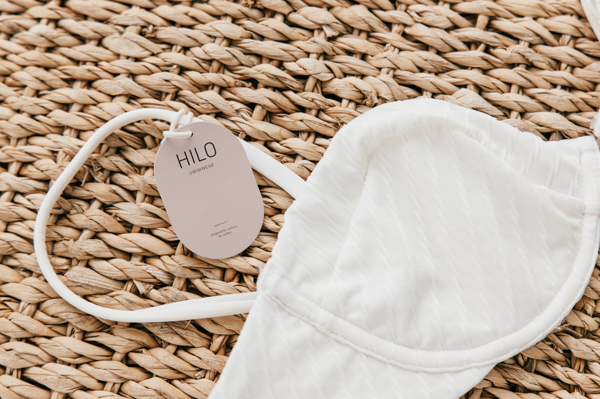 Verano Hang Tag Mockup