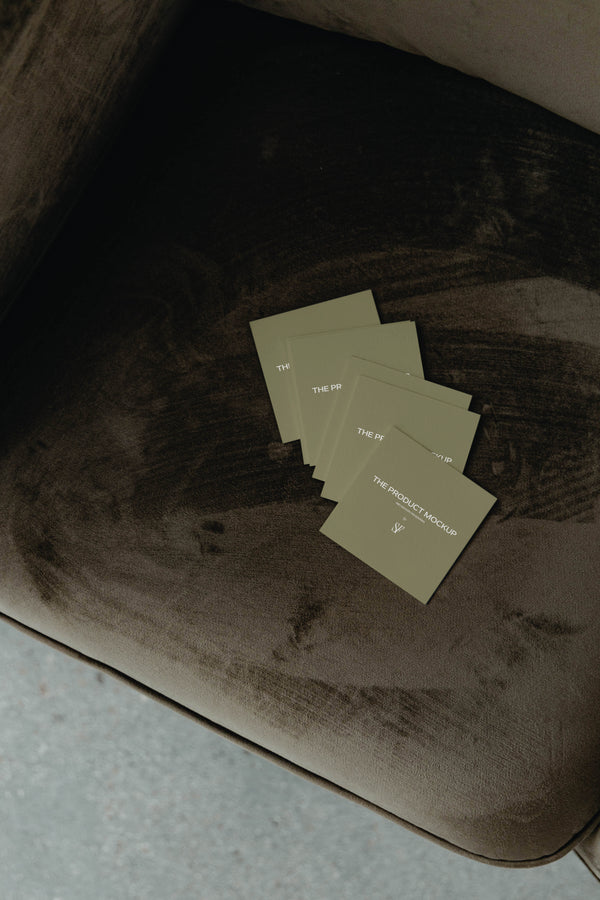 Editoré Square Business Card Mockup - No 1