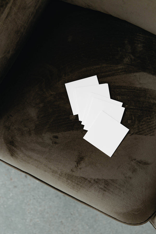 Editoré Square Business Card Mockup - No 1